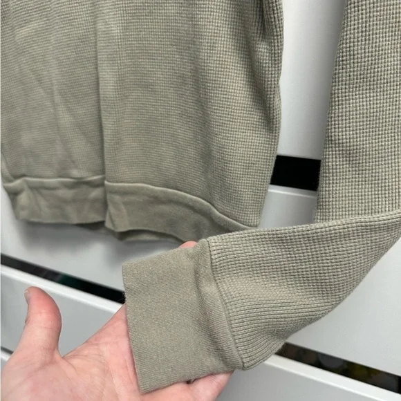 RVCA Junior Sedona Long Sleeved Thermal T-Shirt Army Green Size Small - Picture 6 of 7